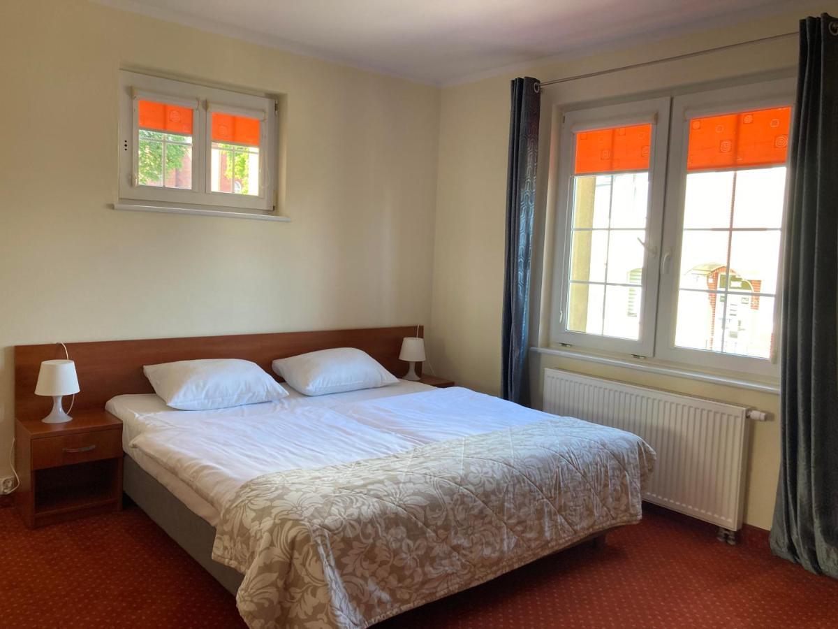 Hotel Gryf Kościerzyna Kültér fotó