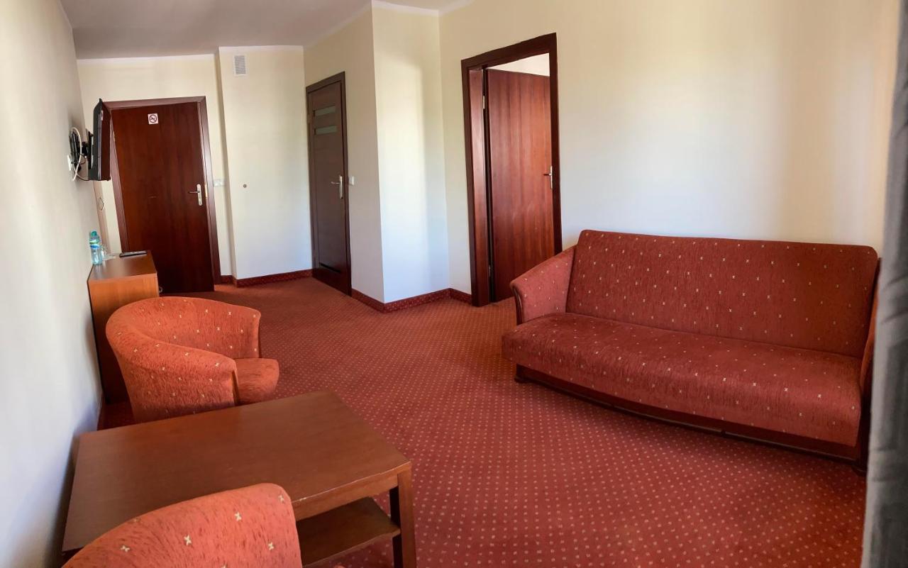 Hotel Gryf Kościerzyna Kültér fotó