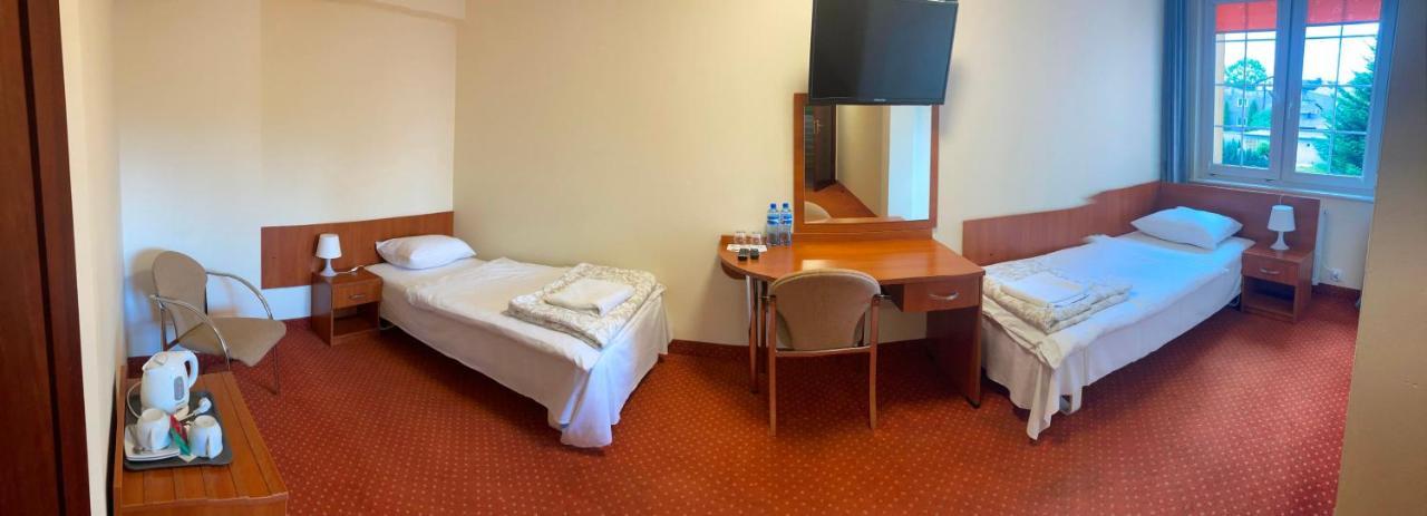 Hotel Gryf Kościerzyna Kültér fotó
