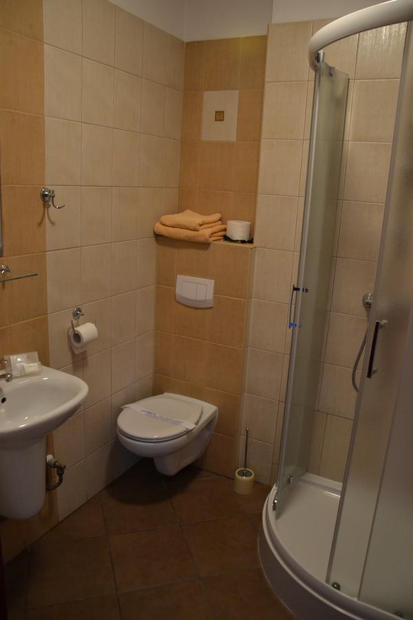 Hotel Gryf Kościerzyna Kültér fotó