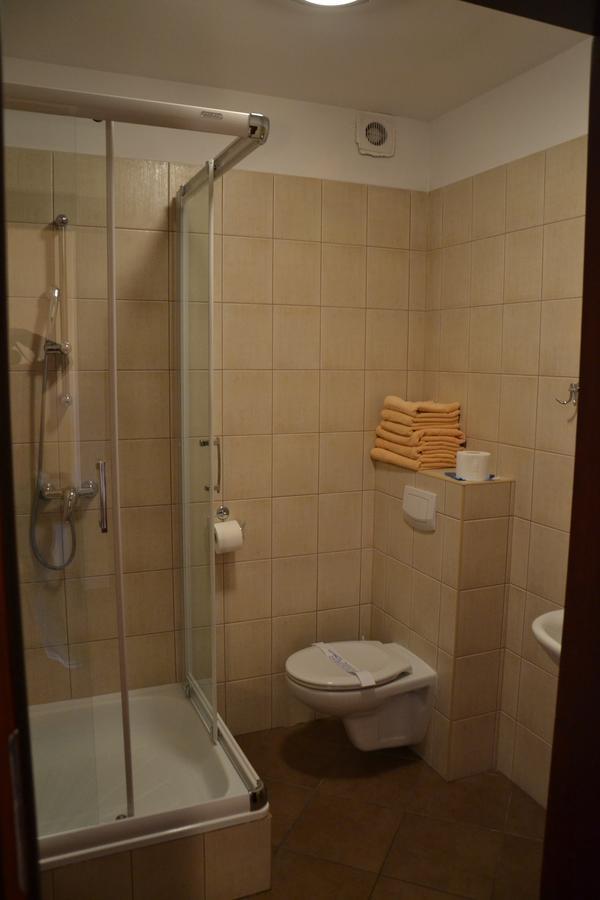 Hotel Gryf Kościerzyna Kültér fotó