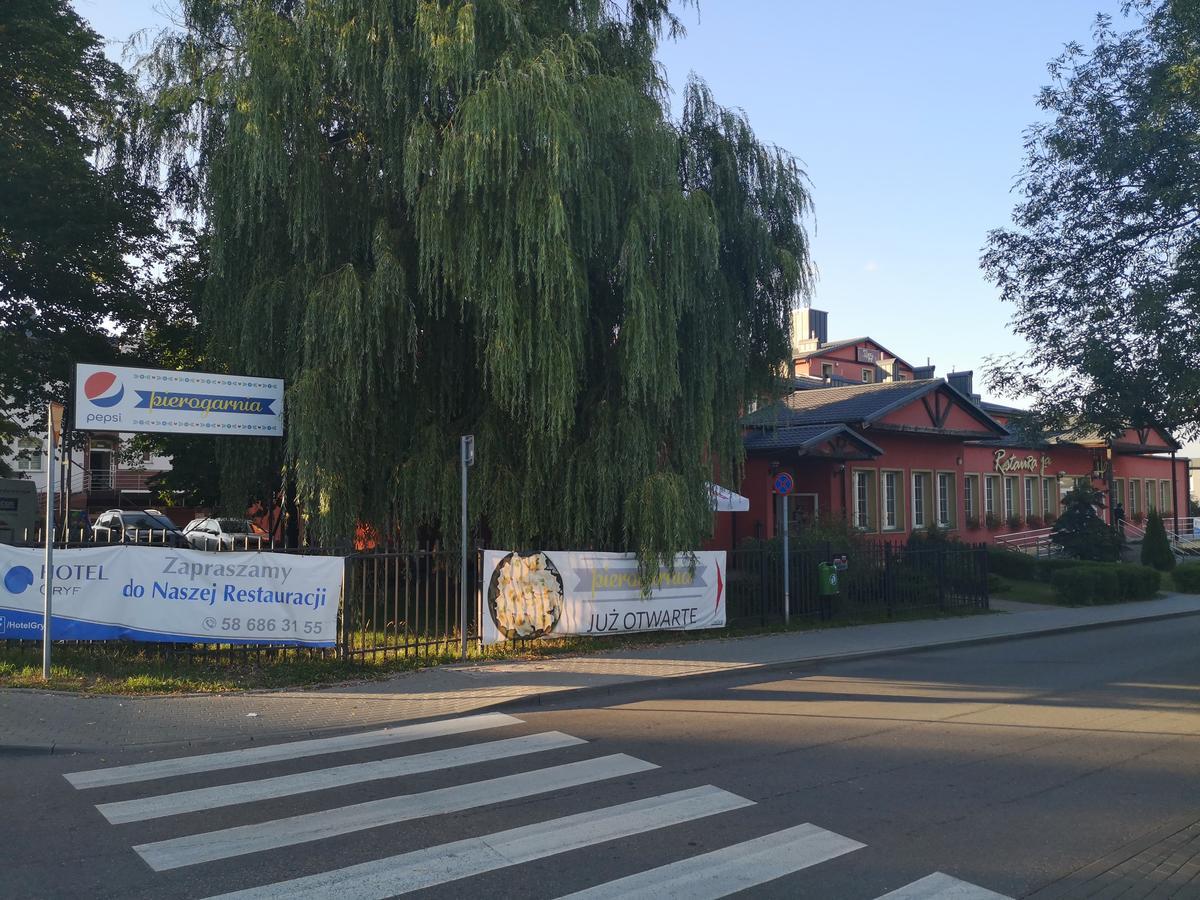 Hotel Gryf Kościerzyna Kültér fotó